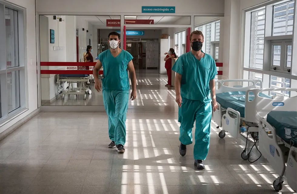 En la provincia se están tratando con mayor frecuencia casos de rinitis, faringitis, cuadros de catarro y fiebre alta. Foto: Ignacio Blanco / Los Andes