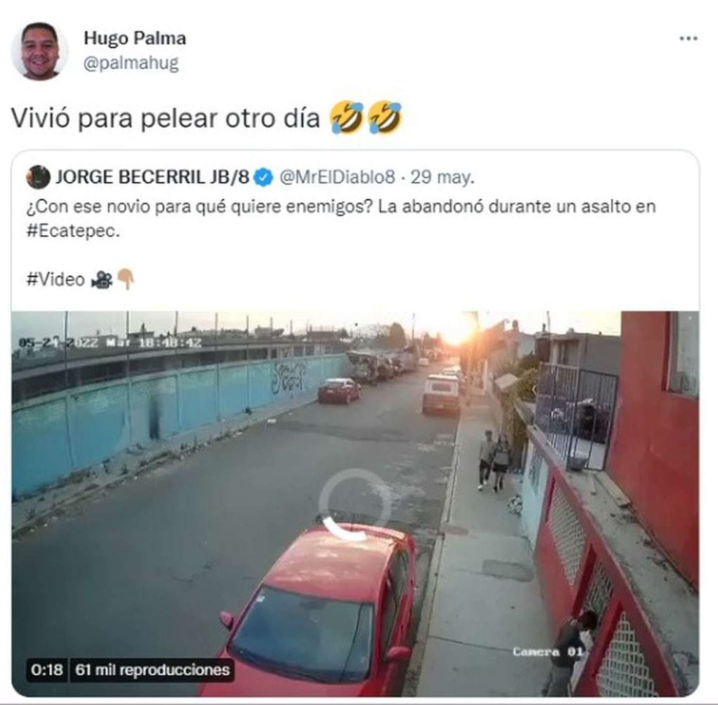 El martes pasado una pareja de novios se encontraba paseando por un barrio de la localidad de Ecatepec, cuando repentinamente fueron interceptados por dos individuos que circulaban por la calle arriba de una moto. Foto: Web