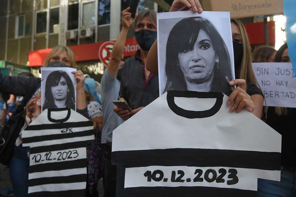 Cristina Kirchner la principal apuntada por la reforma judicial.