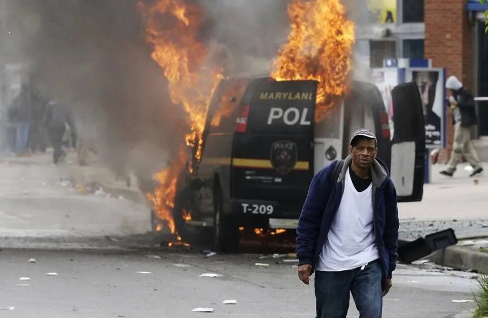 Varios heridos por los violentos disturbios raciales en Baltimore