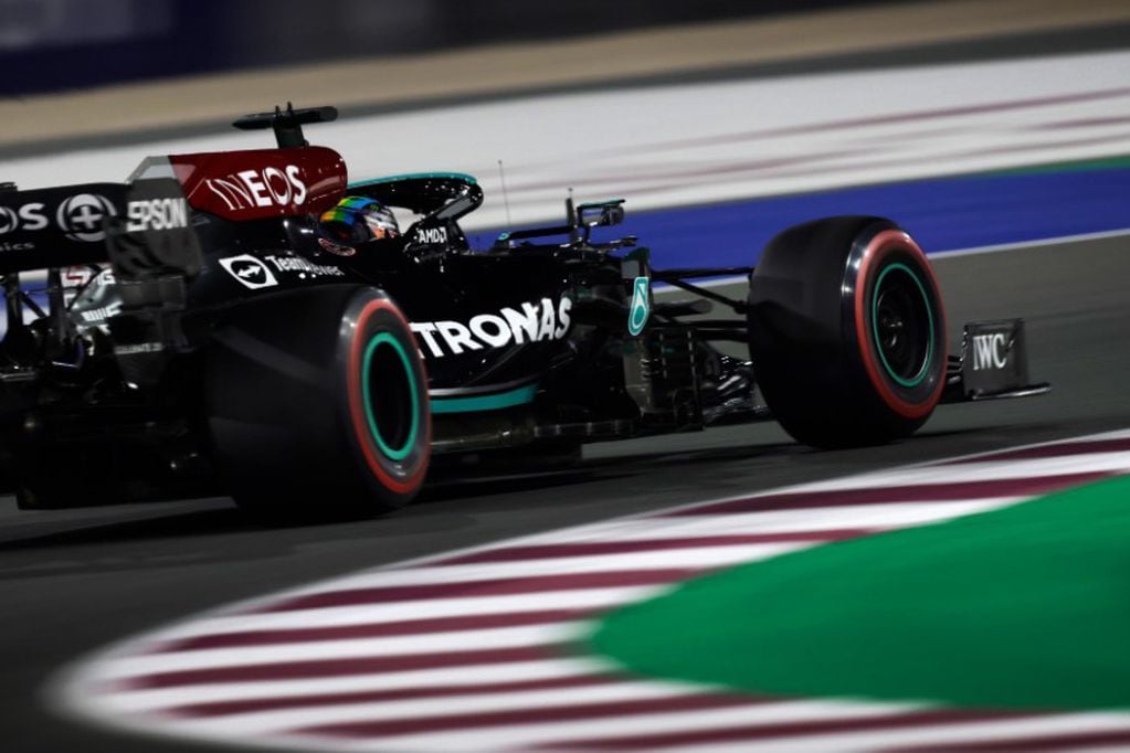 F1: Hamilton voló y se quedó con la pole en Qatar