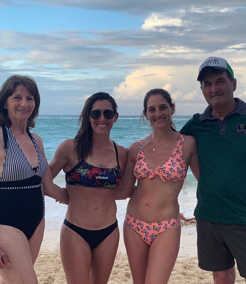 Soledad Pastorutti, sensual en sus vacaciones familiares en el mar