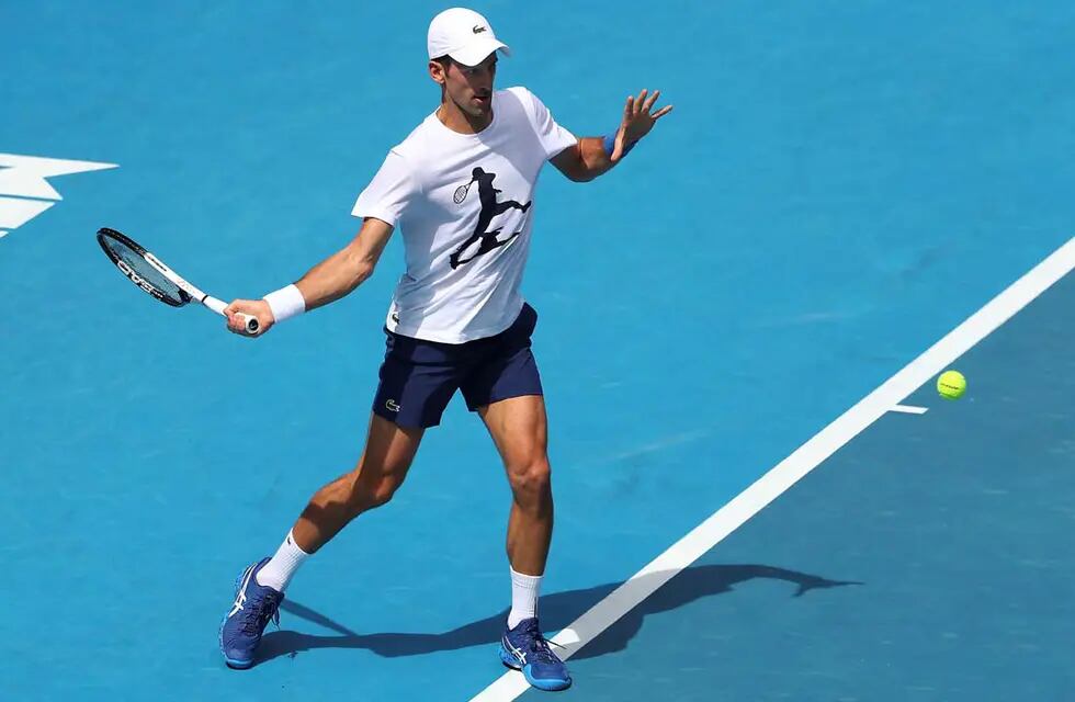 Novak Djokovic entrenó en el Melbourne Park sede del Abierto de Australia. (AP)