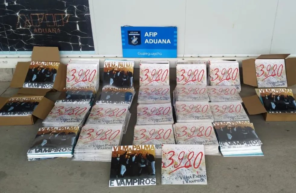 Cerca de 500 discos de Vilma Palma fueron incautados por la Aduana. Gentileza: Clarín.