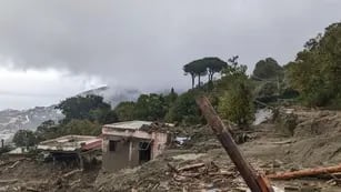 Al menos 12 desaparecidos tras un alud provocado por intensas lluvias en una isla italiana.r