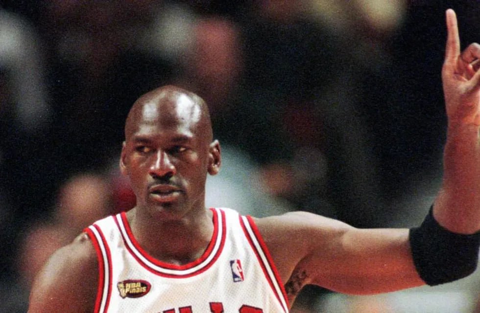 La casaca de Michael Jordan en la final 1998 de NBA será subastada en 5.000.000 de dólares