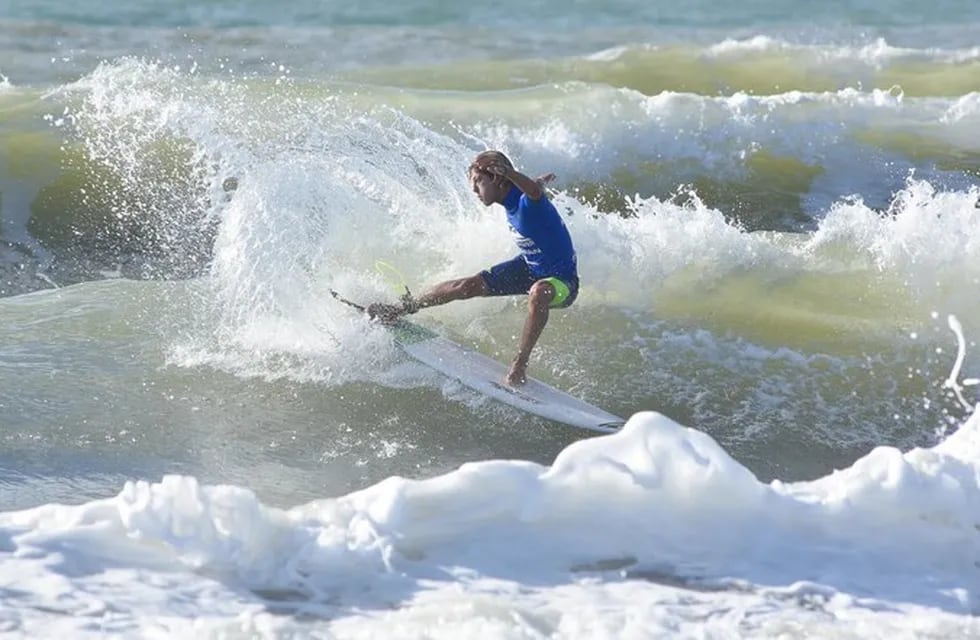 Surf: conocé al equipo de chicos que arrasó en el país