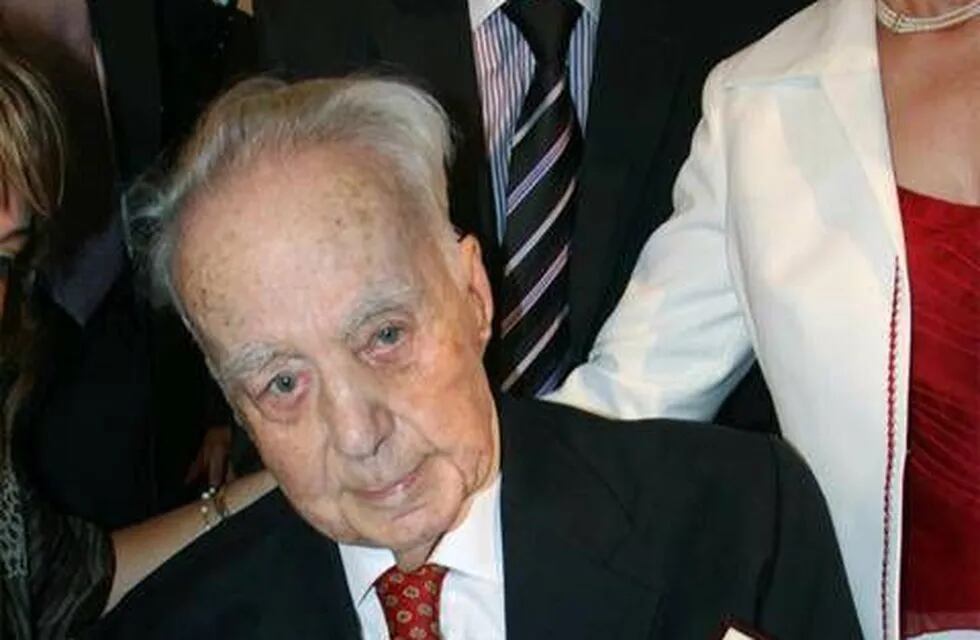 Murió el célebre poeta y lingüista libanés Said Akl a los 102 años 