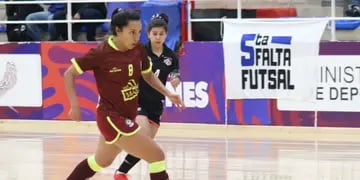 El seleccionado femenino que dirige Jesús Ayala goléo 10-0 a Comodoro Rivadavia y enfrentará a Paraná para ser finalista.