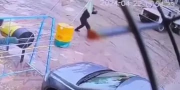 Persecución y muerte: le robó un arma a la policía y se atrincheró hasta que fue abatido (VIDEO)