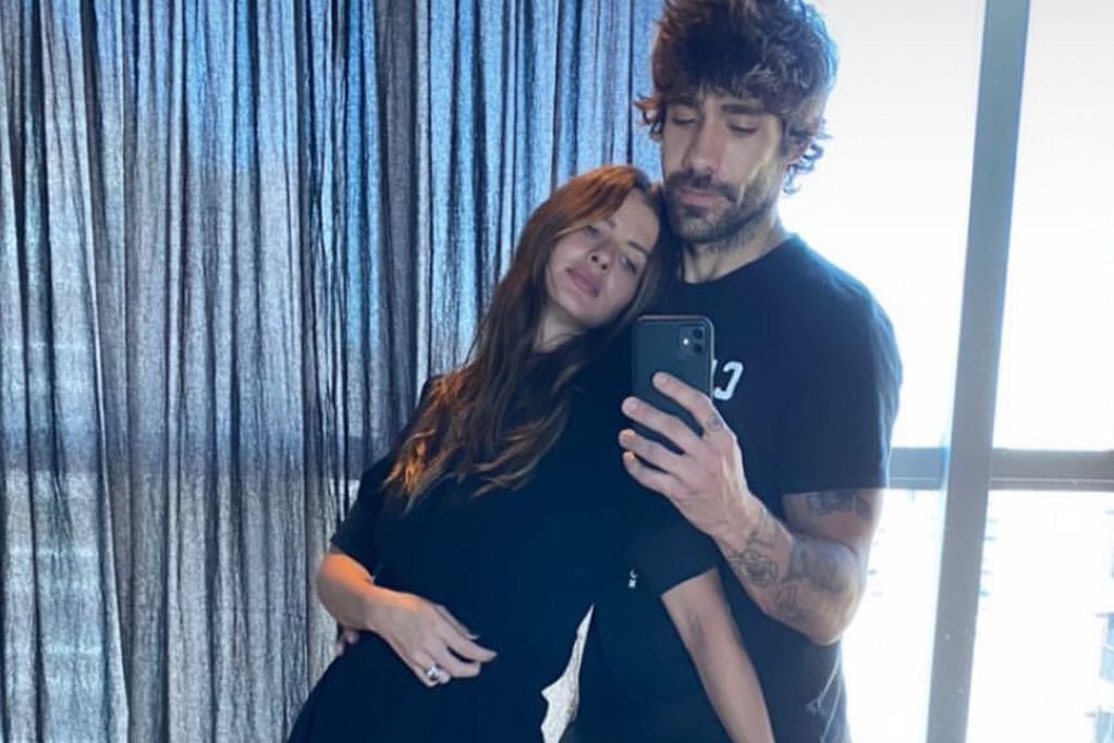 La China Suárez y su novio español, Armando Mena Navareño. (Instagram)