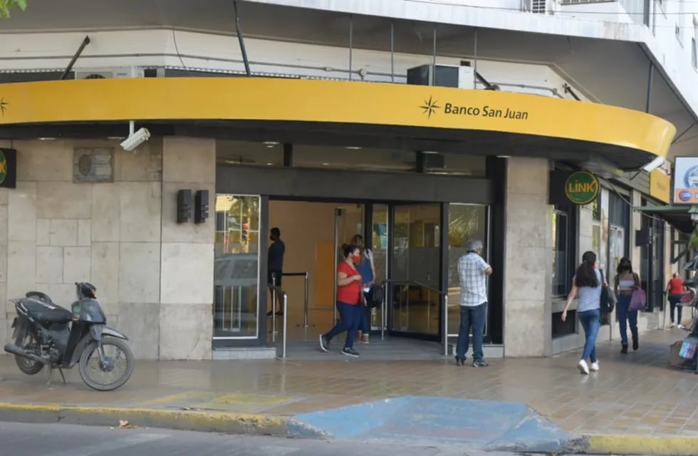 Banco San Juan.