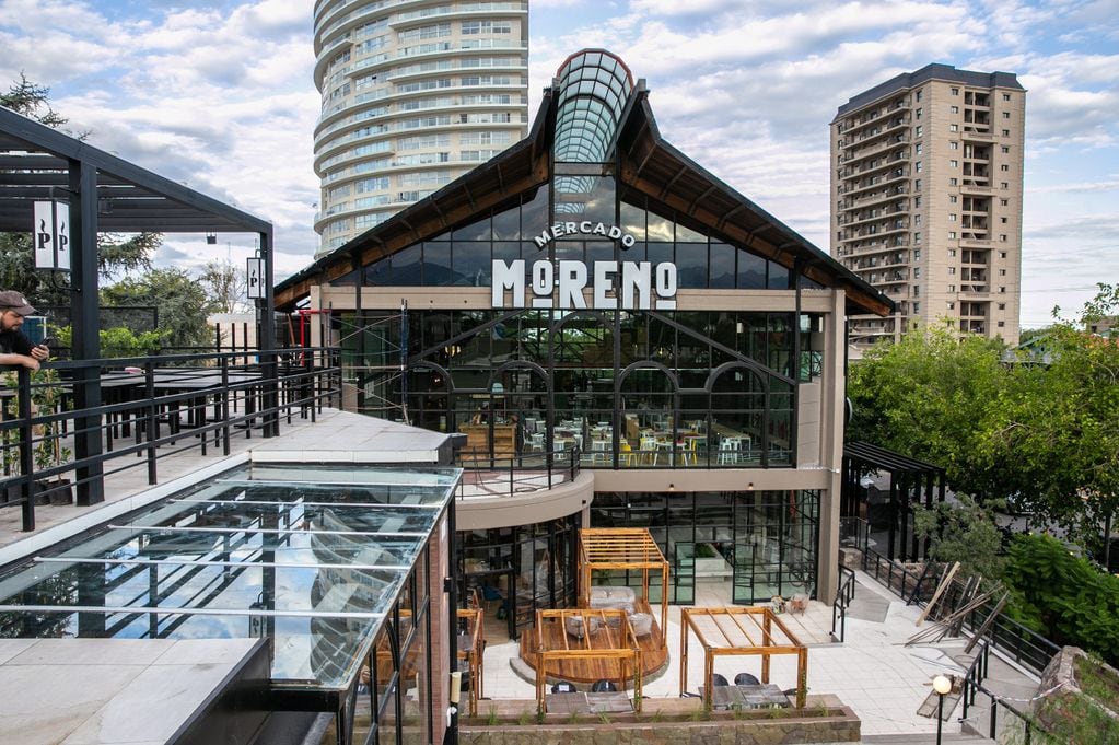 Mercado Moreno abrió su puertas hace solo unos días y ya recibió a miles de mendocinos que fueron a probar toda su oferta gastronómica.