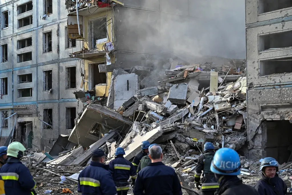 Una zona residencial atacada en Zaporiyia. Foto: Web