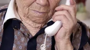 Buenas noticias para jubilados: cómo pedir teléfono a $380