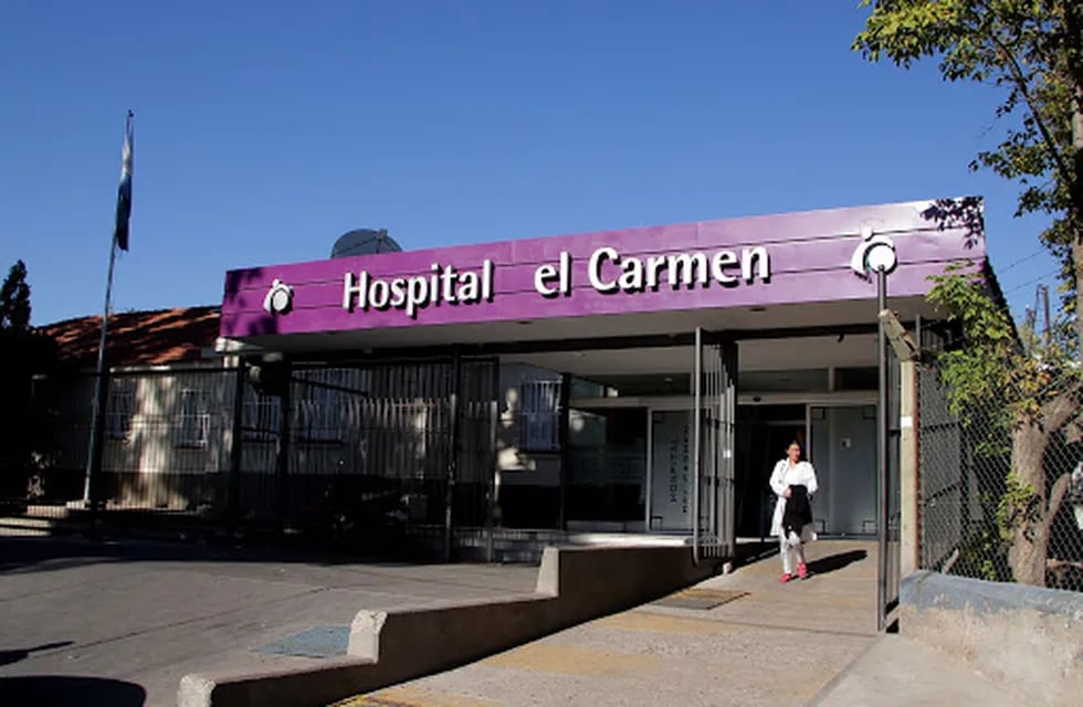 La paciente de 38 años ingresó al nosocomio ubicado en Godoy Cruz con algunas dificultades respiratorias