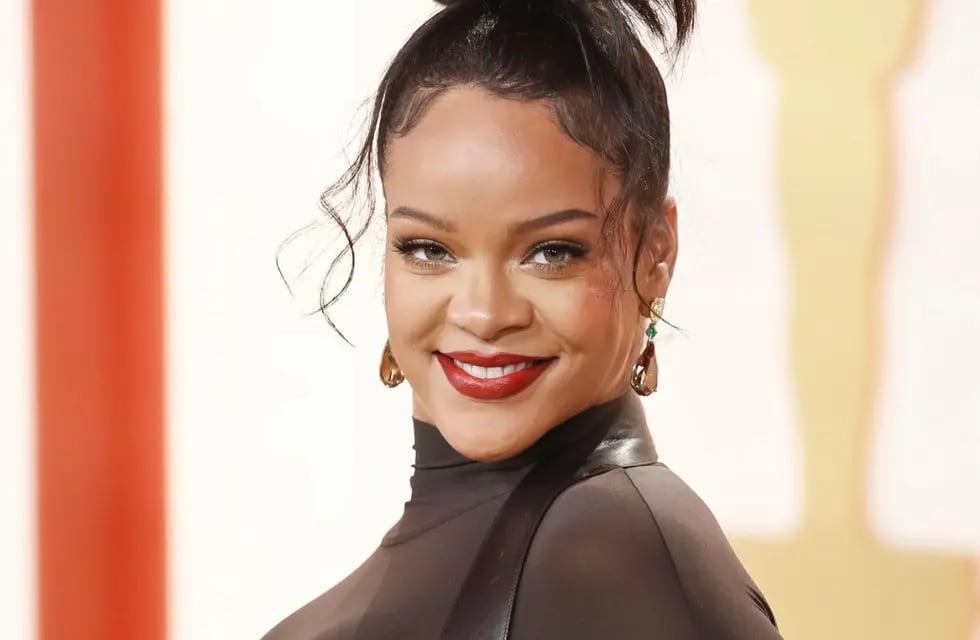 La cantante Rihanna en la 95ª ceremonia anual de los Premios de la Academia en el Dolby Theatre de Hollywood, Los Ángeles, California, EE.UU., el 12 de marzo de 2023.
