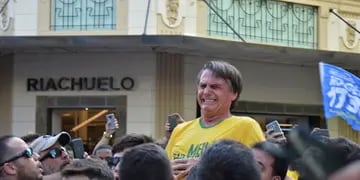 Jair Bolsonaro fue apuñalado en un acto público