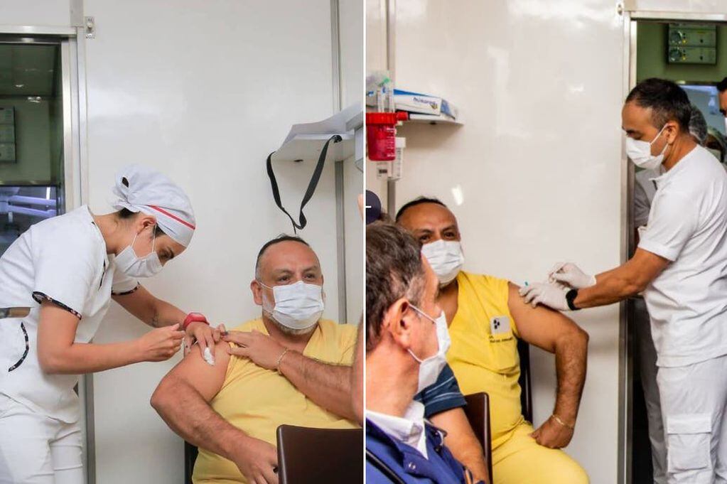 En ambas imágenes se puede ver al mismo médico recibiendo dos veces la vacuna rusa contra el coronavirus.