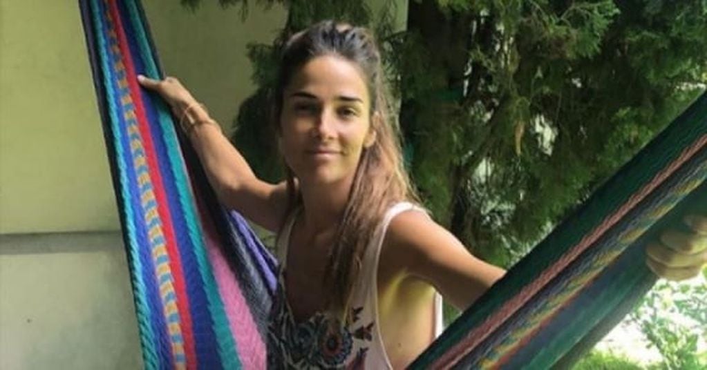 Juana Viale vive en una enorme casa con estilo hippie.