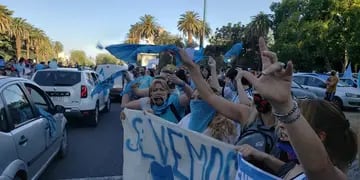 Grupos provida de Mendoza salieron a la calle para marchar contra del aborto legal