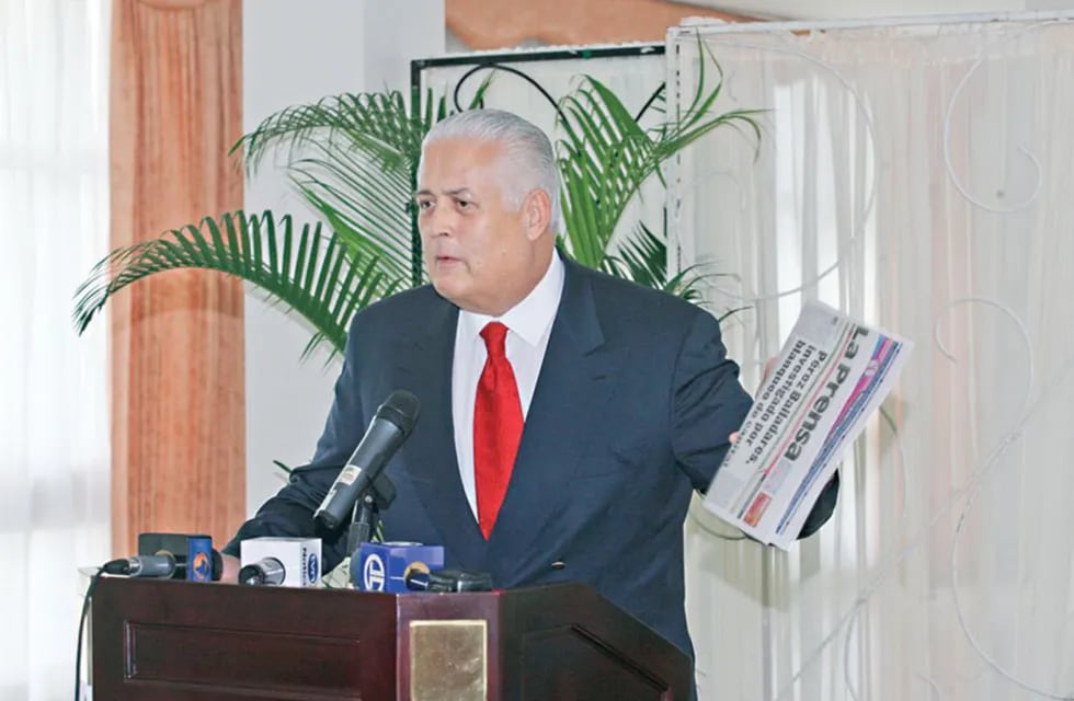 Ernesto Pérez Balladares y su conflicto con el renombrado diario panameño.