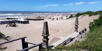 Playa Ostende: Pinamar fue escenario de numerosos rescates por turistas heridos en el mar.