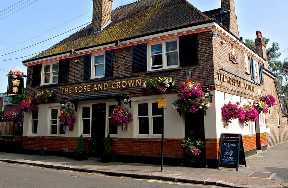 The rose and the crown, es el único bar de Ashdon.