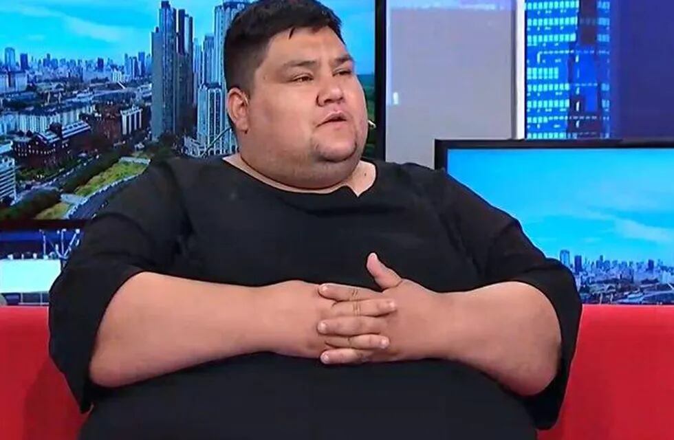 Internaron a Luisito de “Cuestión de peso” y preocupa a sus seguidores por pesar más de 250 kilos.