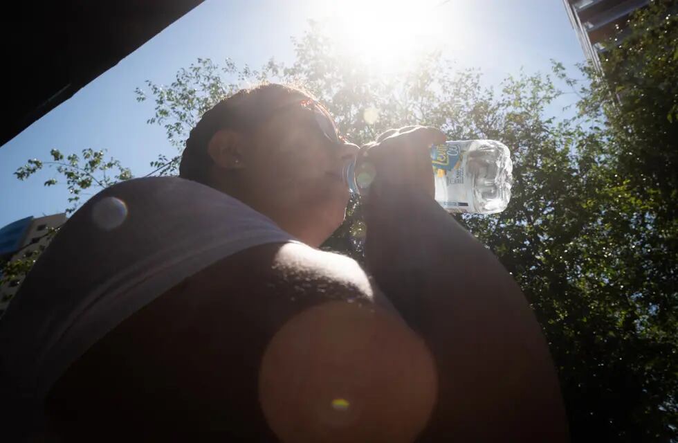 Ola de calor con 40°C en Mendoza: hasta cuándo durará y por qué podría ser la más extensa de la historia. Foto: Ignacio Blanco / Los Andes