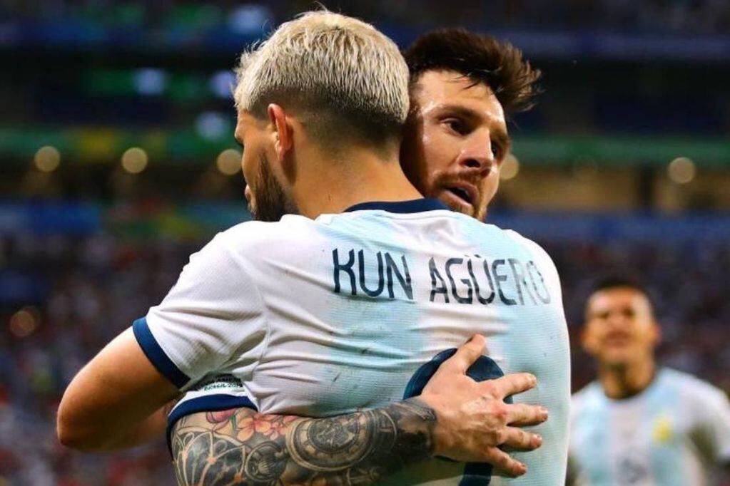 Leo Messi eligió Instagram para dedicarle un emotivo mensaje a Agüero luego de que se oficializara su retiro.