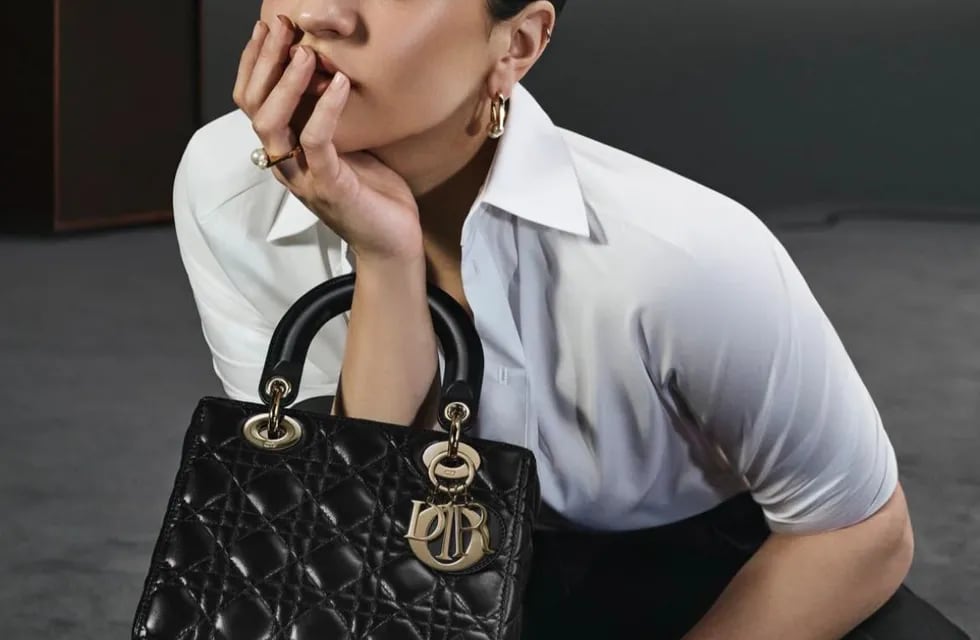 La Rosalía se consagró como la nueva embajadora de una exclusiva marca de lujo.