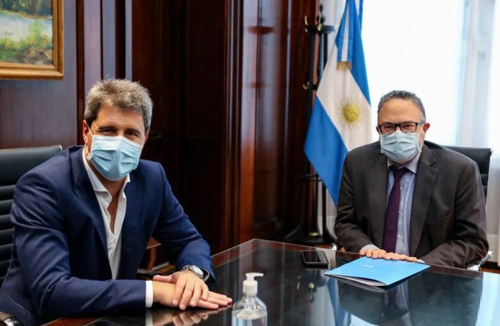 El ministro Kulfas con el gobernador Uñac. Después declaró que Mendoza tendrá “algo similar”.