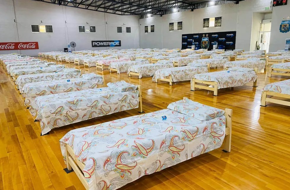 Varios centros de la provincia de Buenos Aires fueron utilizados para colocar camas así no se saturan los hospitales.