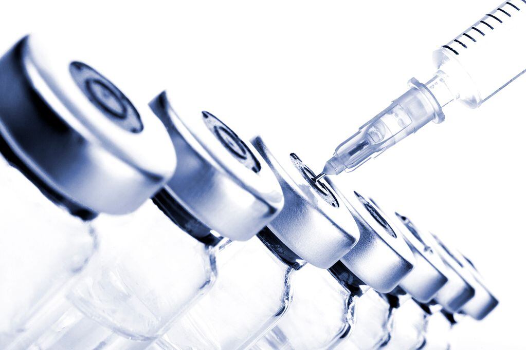 Los componentes de las vacunas son importantes para garantizar su inocuidad y su eficacia. Entre ellos antígeno, adyuvantes, conservantes y estabilizantes / Sanatorio Allende
