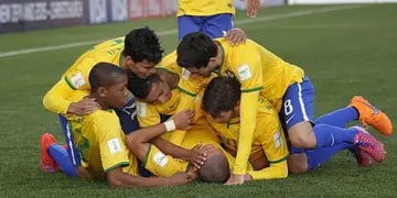 La "verde amarela" goleó 5-0 a Senegal y los serbios vencieron 2-1 (1-1 en los 90') a Mali en suplementario. El sábado, final en Auckland.