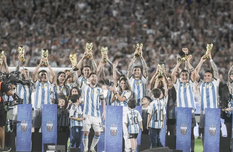 Argentina venció a Panamá en un amistoso internacional disputado en la cancha de River. Sirvió de festejo por la obtención de la Copa del Mundo. / Federico López Claro