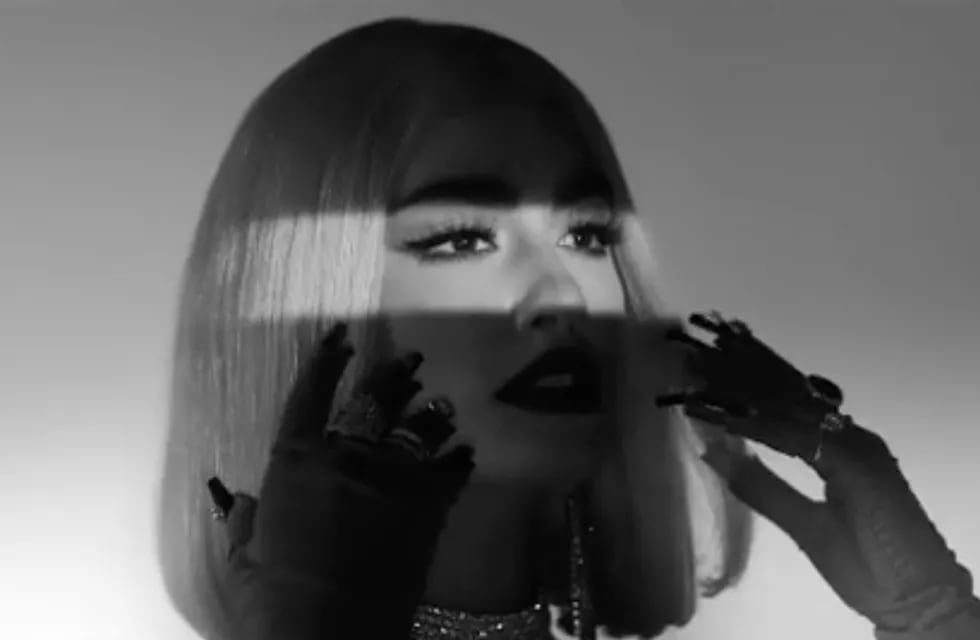 La cantante presentó un trailer inédito que podría anunciar nueva música.