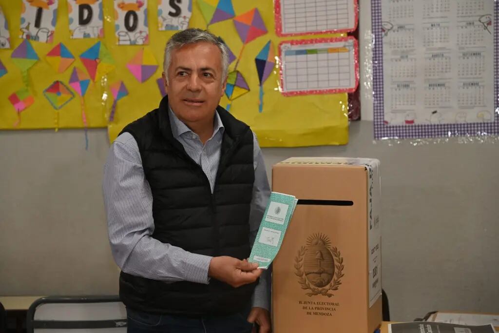 Votó Alfredo Cornejo