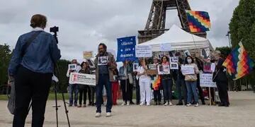 Argentinos en Francia pidieron la liberación de Milagro Sala