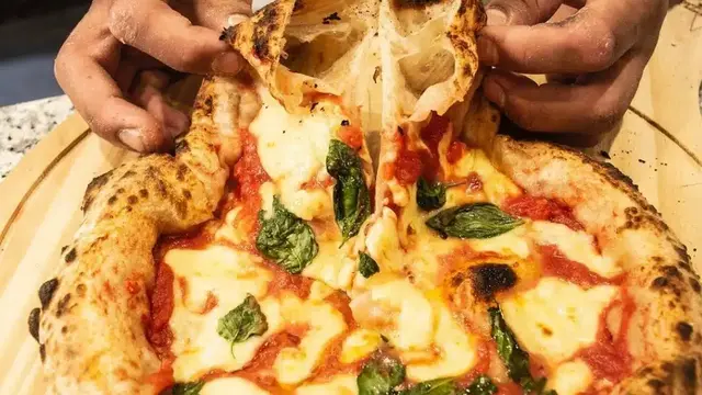 Pizza "napoletana"