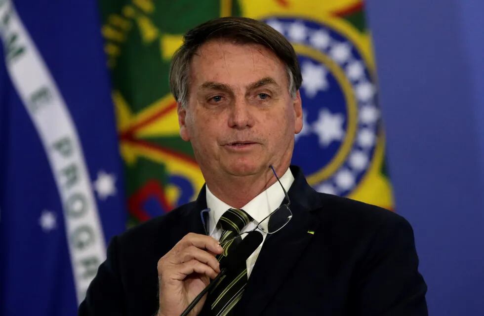 Jair Bolsonaro apuntó nuevamente contra el Presidente de la Nación