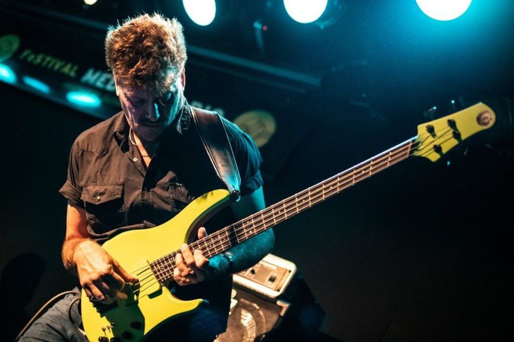 El bajista es parte de la Mike Stern Band en la gira del estadounidense por Sudamérica.