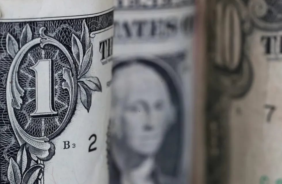 El dólar volvió a pegar un salto y llegó a los $206 por unidad.