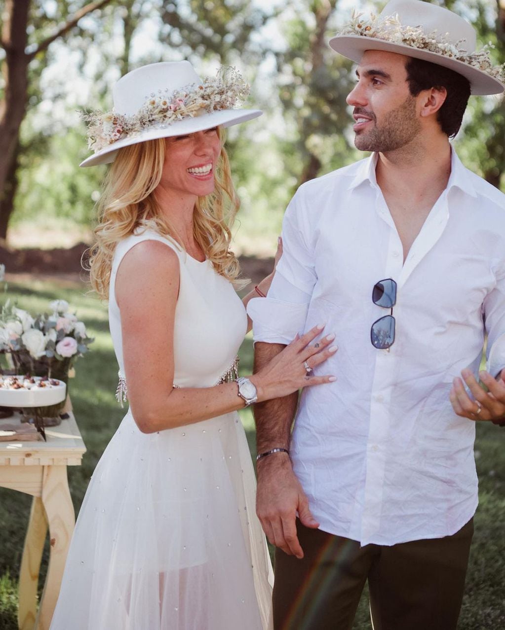 Los looks de Nicole Neumann para su casamiento con Manu Urcera. Gentileza Instagram.