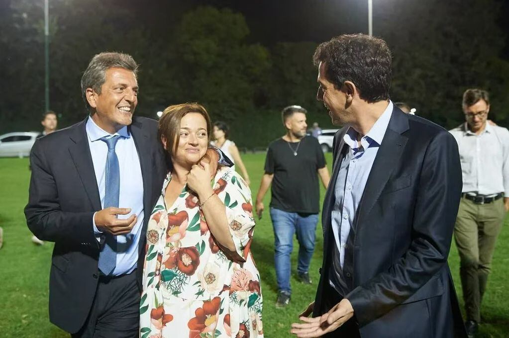 Sergio Massa junto a Eduardo "Wado" de Pedro y Cecilia Moreau.