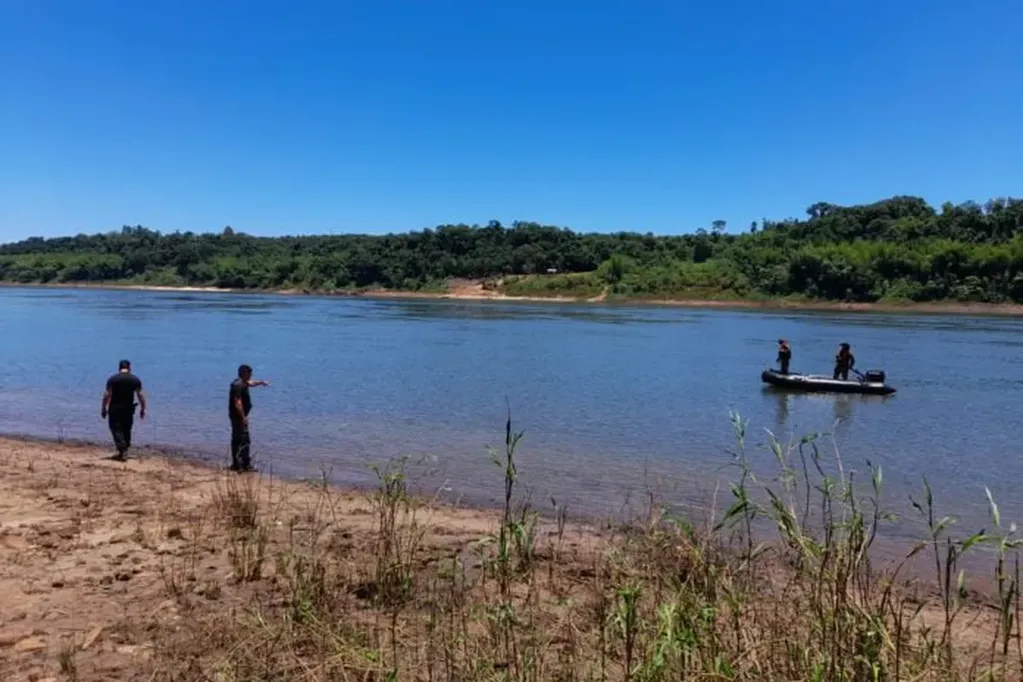 Encontraron los cuerpos de los hermanitos tirados al río por su mamá en Paraná. Foto: Web