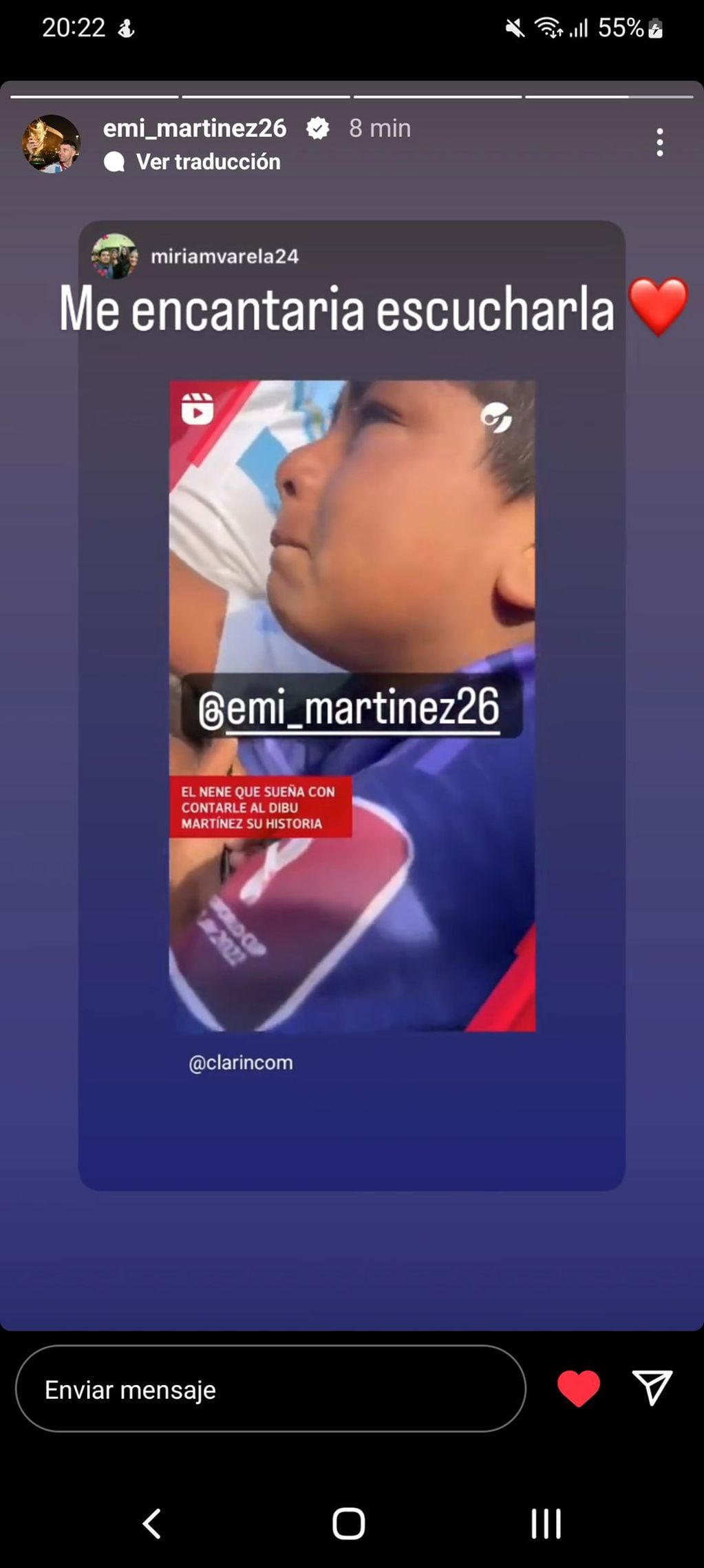 La emotiva historia del niño arquero a quien le falta un brazo y se emocionó con el gesto del Dibu Martínez. Foto: Twitter @JPAlagastino