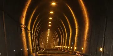 Se ampliará el viejo túnel caracoles por donde circulaba el tren trasandino Gentileza