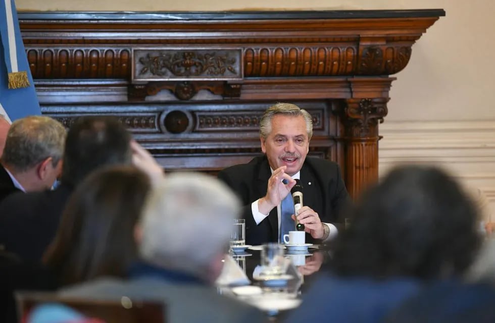 Alberto Fernández se hizo presente en la reunión de gabinete junto al resto de los ministros.